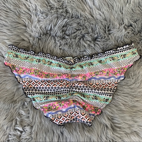 Victoria’s Secret Halter Cheeky Ruffle Bikini Set - Picture 6 of 8